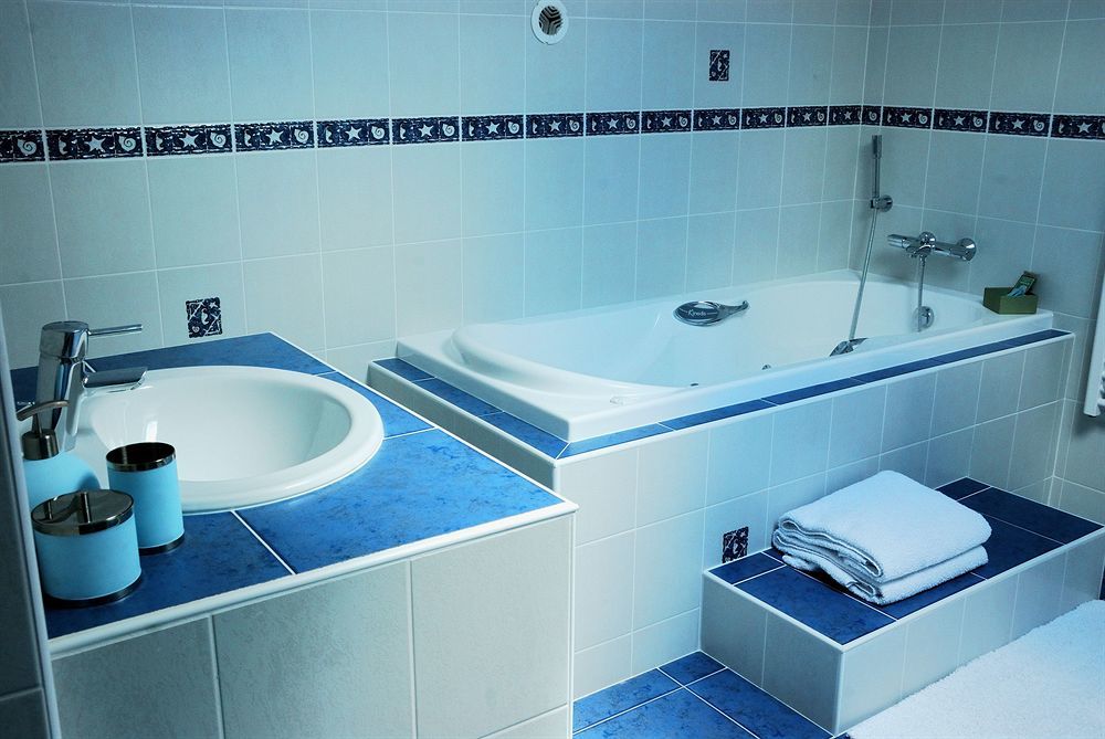 Villa Aimee Luxury Apartments With Heated Pool Vals-les-Bains Luaran gambar
